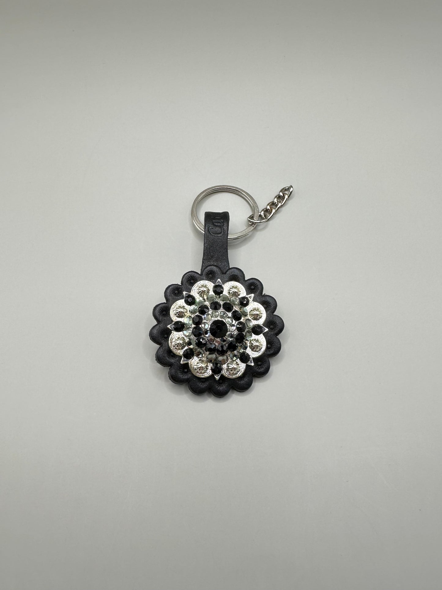 Schlüsselanhänger Black mit Concho silber/schwarz - Western-Style