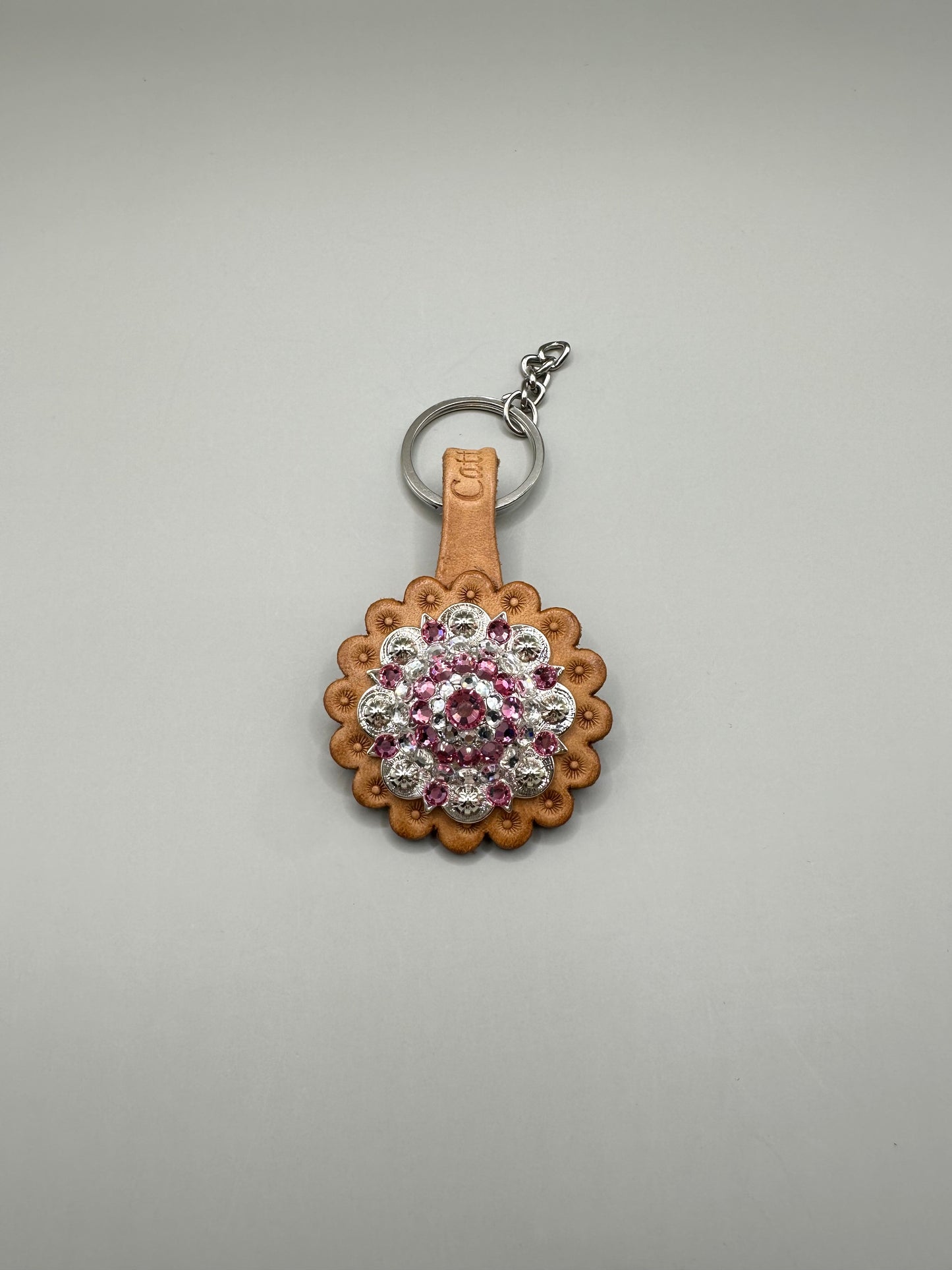Schlüsselanhänger Russet mit Concho silber/rosa - Western-Style