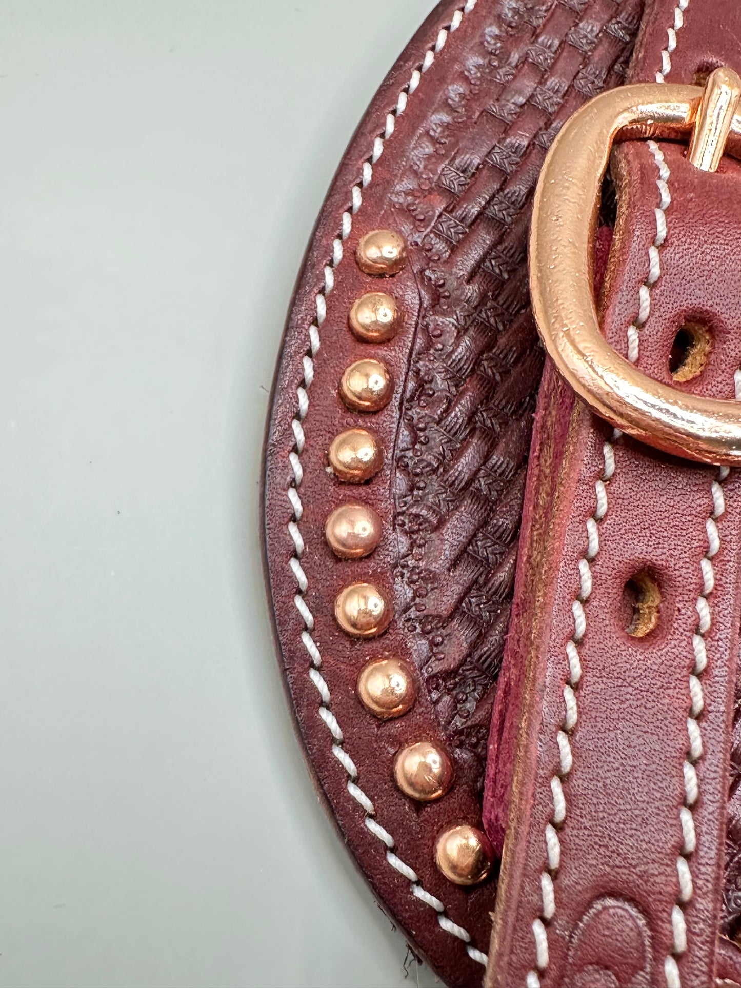 Sporenriemen Set Nieten Western - Latigo mit Conchos in rosé/kupfer