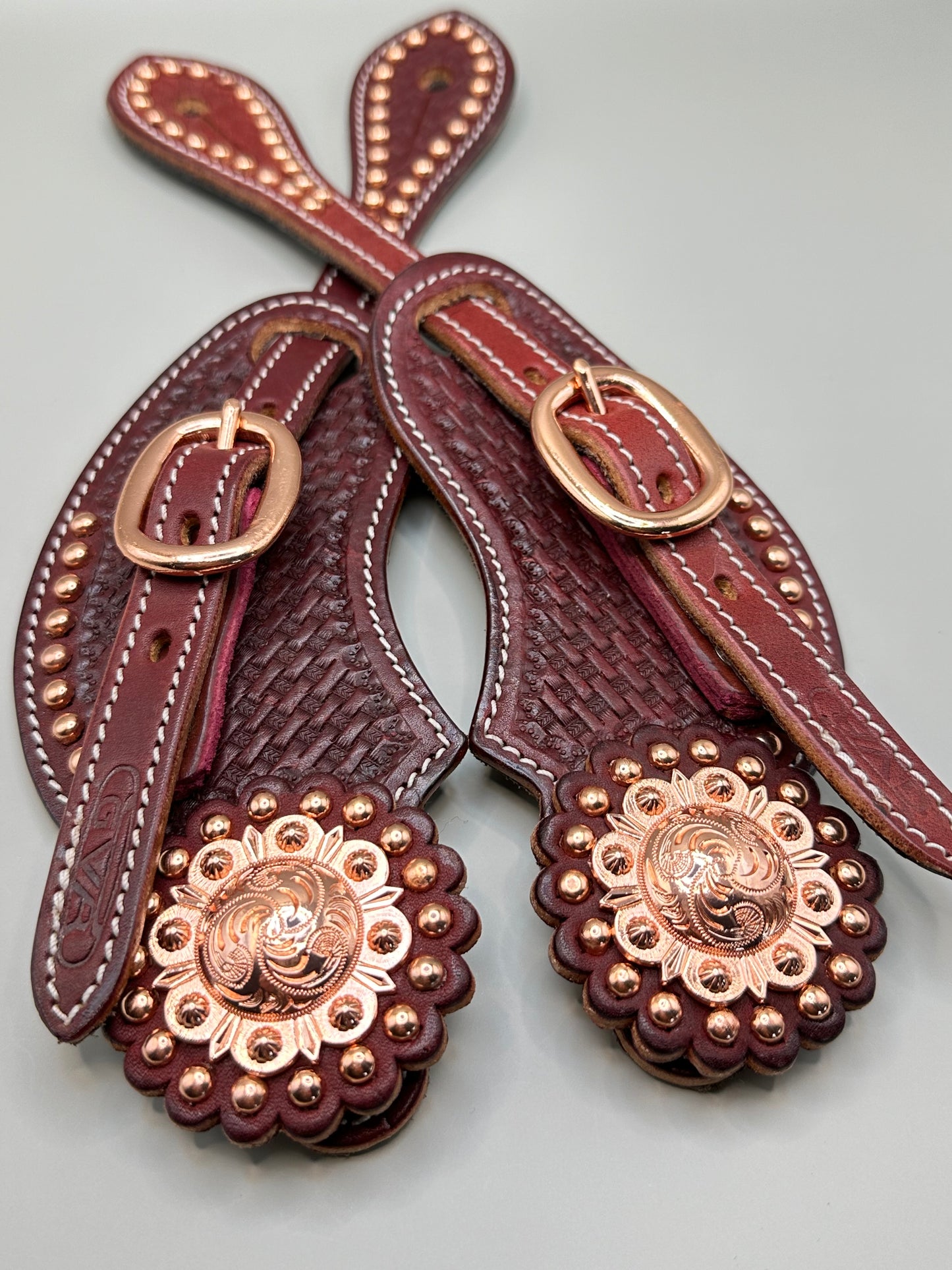 Sporenriemen Set Nieten Western - Latigo mit Conchos in rosé/kupfer